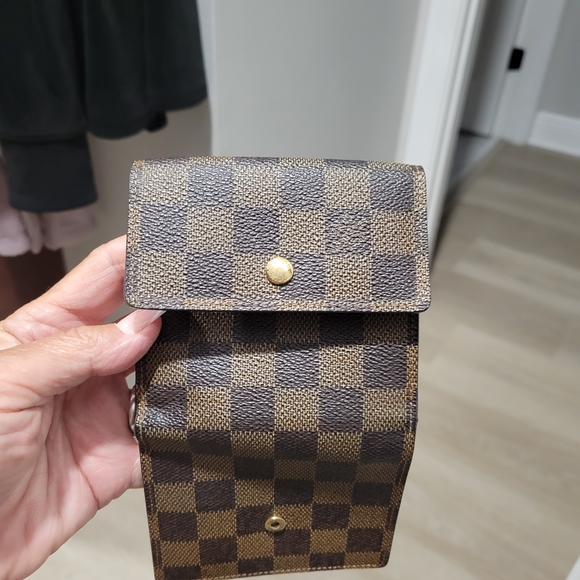 Louis Vuitton Brown Checkered Compact Wallet - Picture 7 of 9